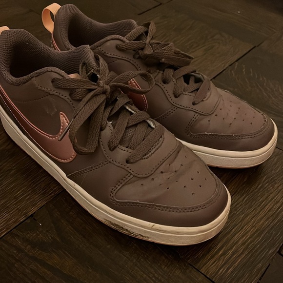 Nike Court Borough Low 2 GS Shoes Youth Sz 5.5 Violet White BQ5448 - Picture 4 of 4